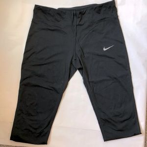 Nike Dri-Fit Capri Leggings